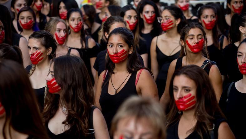 女性牺牲再多也换不来安全的公共空间